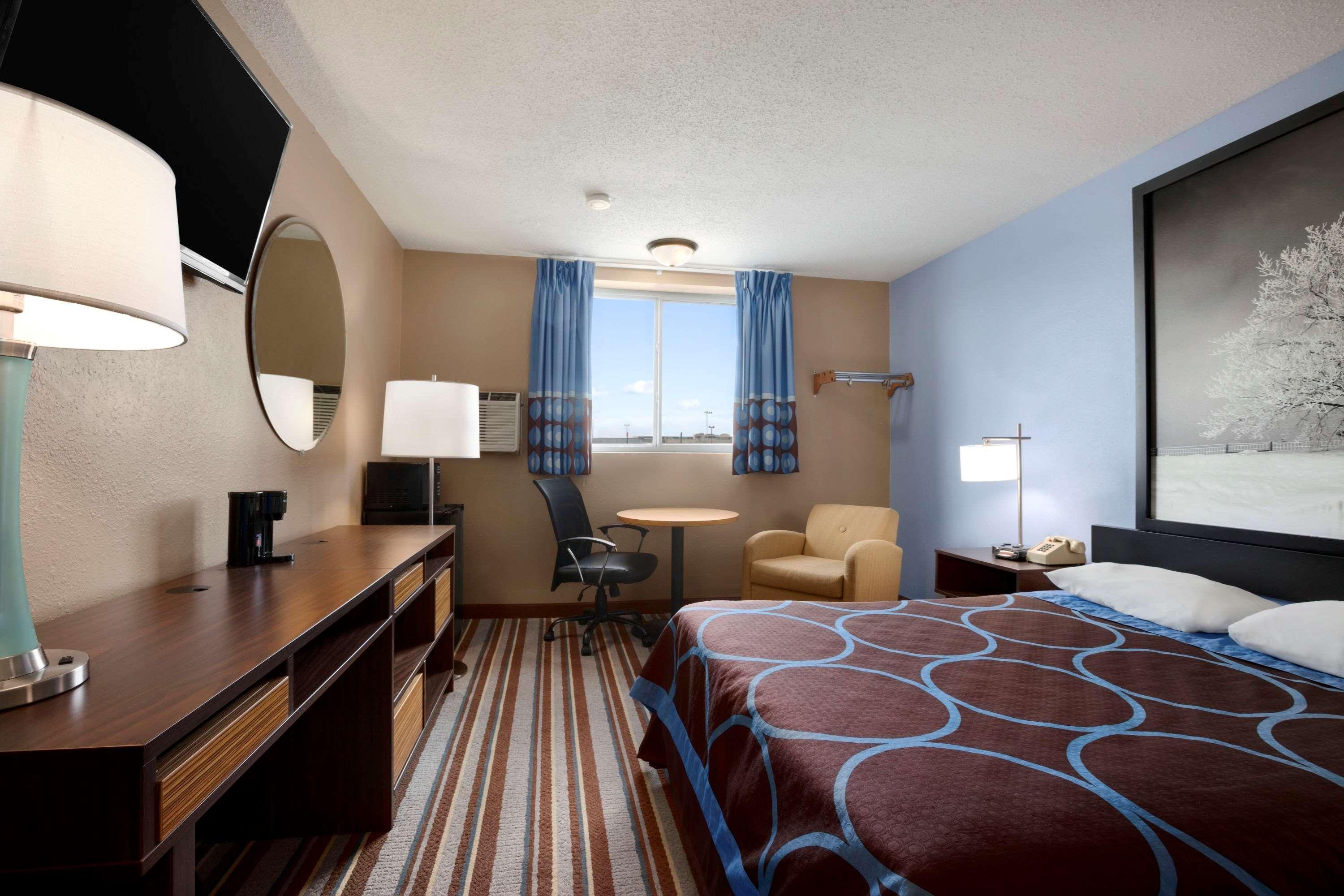 Super 8 By Wyndham Council Bluffs Ia Omaha Ne Area Motell Exteriör bild