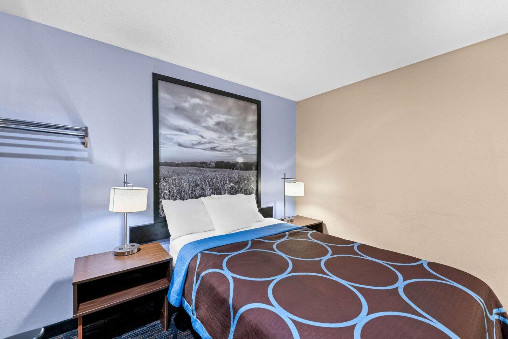 Super 8 By Wyndham Council Bluffs Ia Omaha Ne Area Motell Exteriör bild