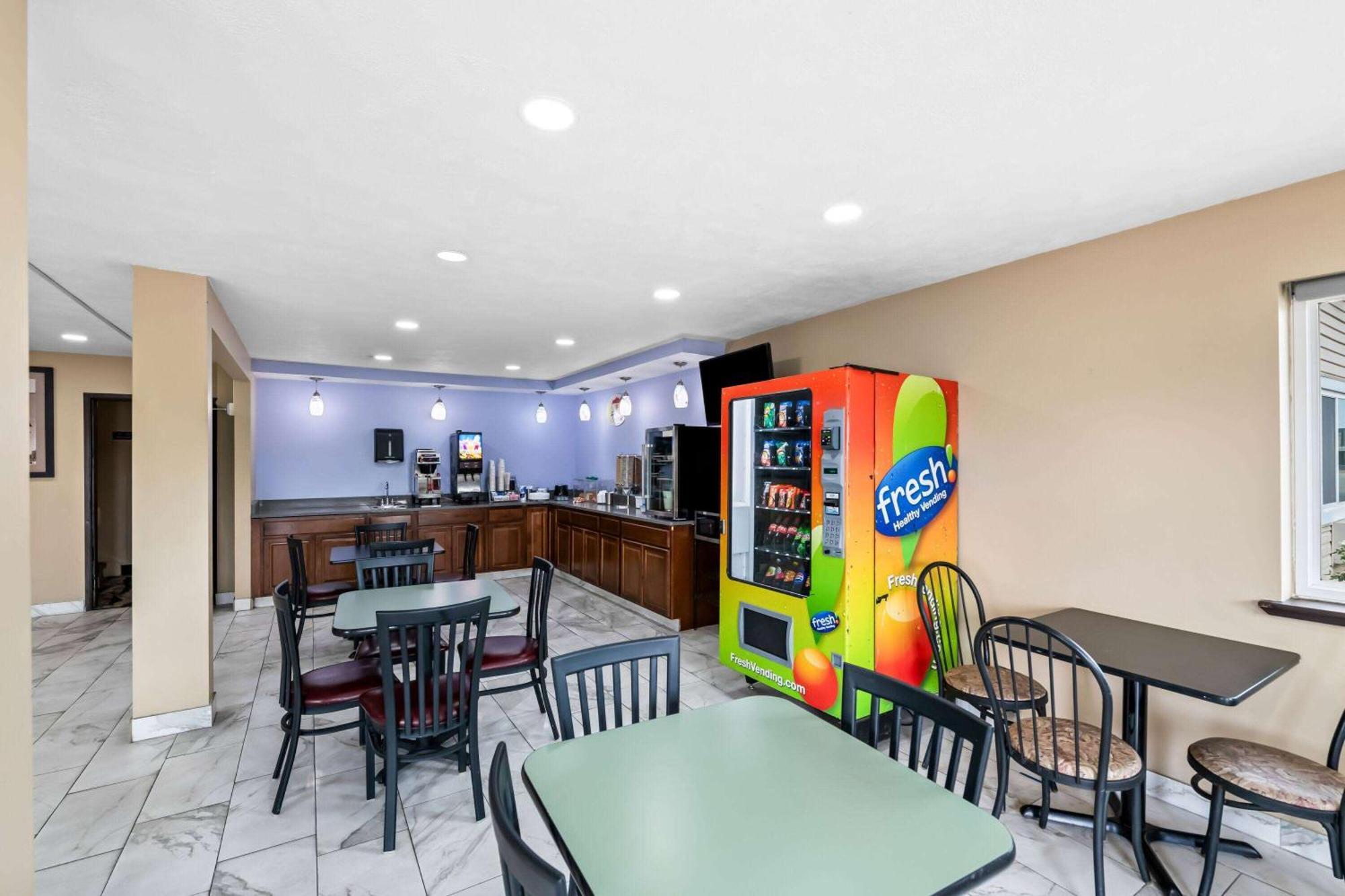 Super 8 By Wyndham Council Bluffs Ia Omaha Ne Area Motell Exteriör bild